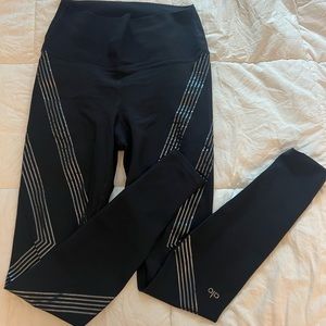 ALO black leggings w metallic stripes size S